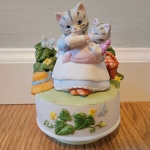 Schmid Kitty Cucumber Music Box 1989 Mom & Baby You and me Against The World